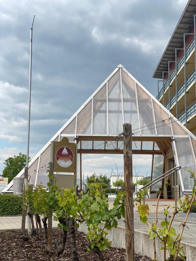 Kurhotel Pyramide บัดวินด์สไฮม์ ภายนอก รูปภาพ