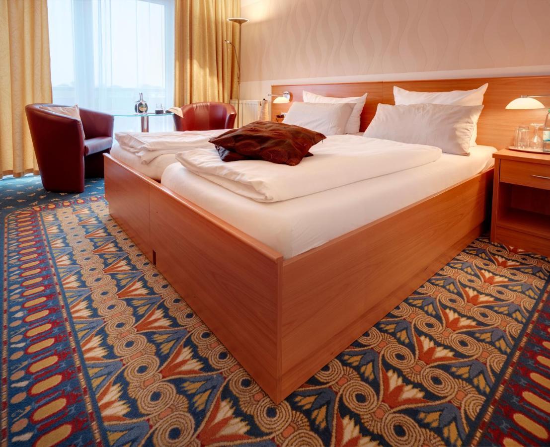 Kurhotel Pyramide บัดวินด์สไฮม์ ภายนอก รูปภาพ